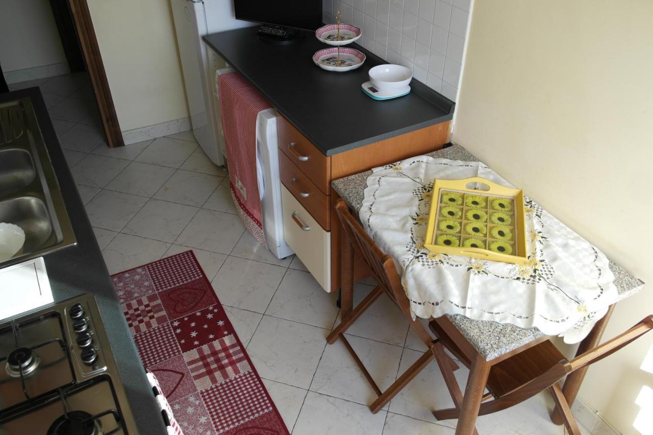 카프라롤라 La Casa Del Sole 아파트 외부 사진